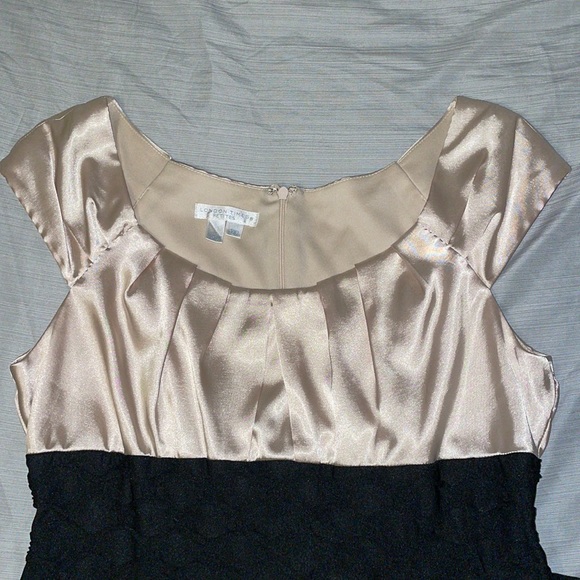 Dress - Picture 2 of 5